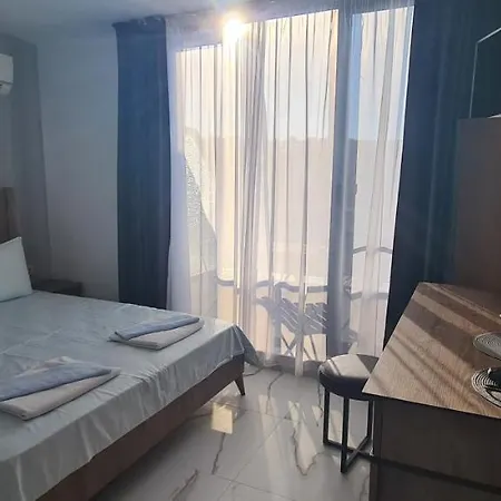 Odesos בית הארחה