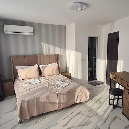 בית הארחה Odesos 2*