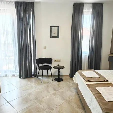 Guest house Odesos 2*