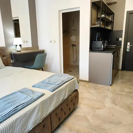 Guest house Odesos 2*