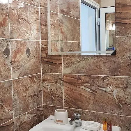 Odesos بيت ضيافة سوزوبول