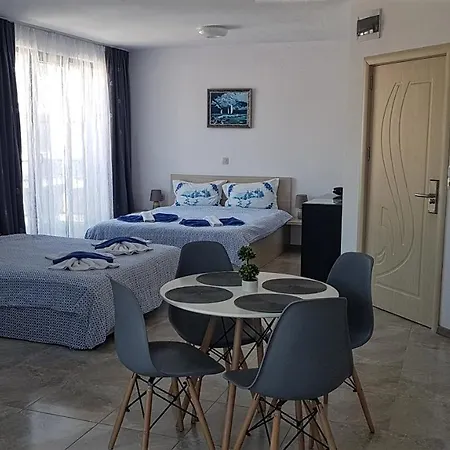 Pensjonat Odesos 2*