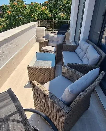 Къща за гости Odesos