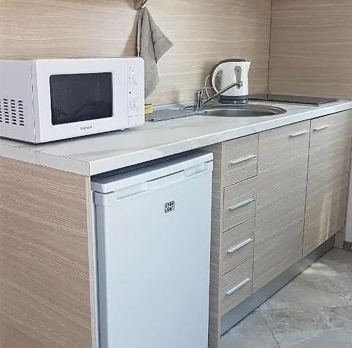 Къща за гости Odesos 2*