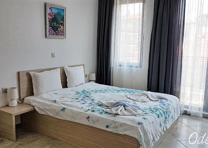 Къща за гости Odesos